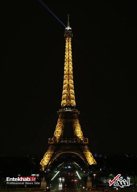 عکس/ خاموش شدن چراغ‌های برج ایفل به احترام قربانیان کنیسه یهودیان