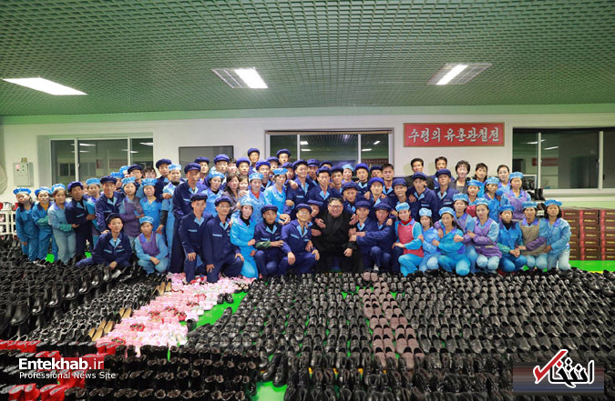 عکس/ بازدید رهبر کره شمالی از کارخانه تولید کفش