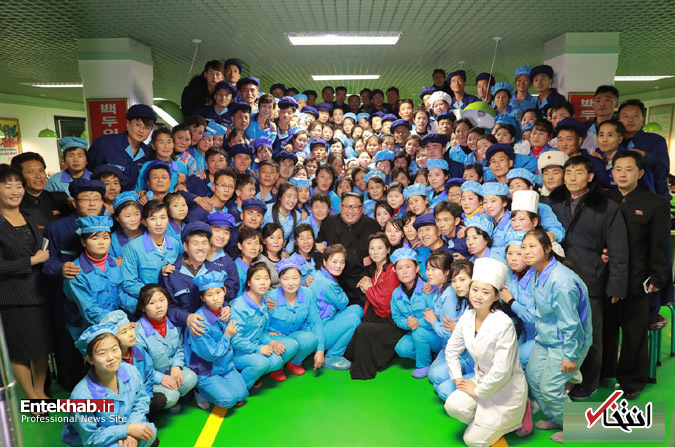 عکس/ بازدید رهبر کره شمالی از کارخانه تولید کفش