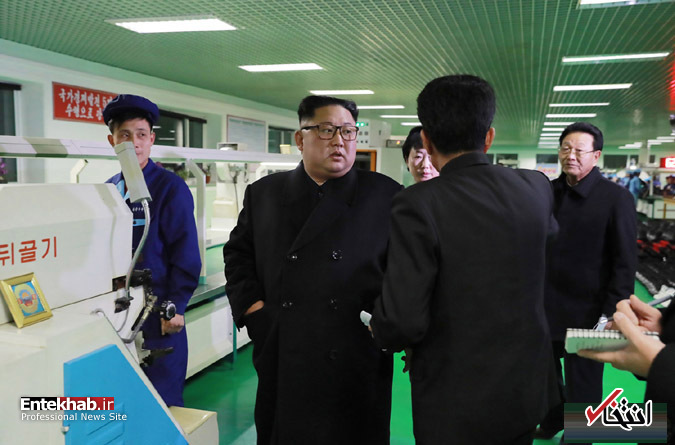 عکس/ بازدید رهبر کره شمالی از کارخانه تولید کفش