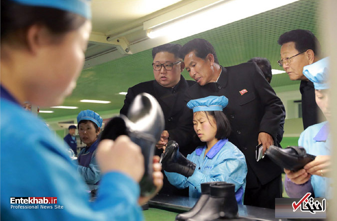 عکس/ بازدید رهبر کره شمالی از کارخانه تولید کفش