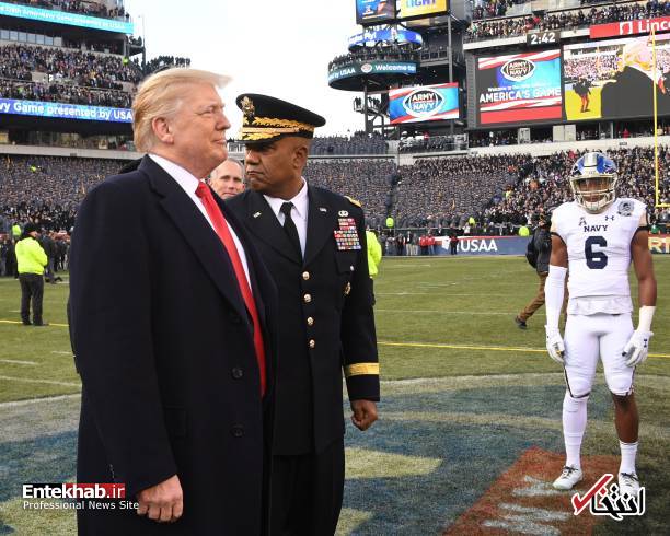 تصاویر : دونالد ترامپ در حاشیه مسابقه فوتبال آمریکایی