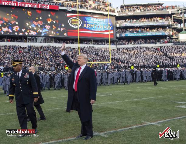 تصاویر : دونالد ترامپ در حاشیه مسابقه فوتبال آمریکایی