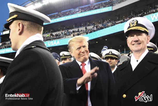 تصاویر : دونالد ترامپ در حاشیه مسابقه فوتبال آمریکایی