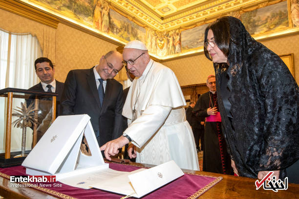 عکس/ دیدار رئیس جمهور عراق و همسرش با پاپ فرانسیس