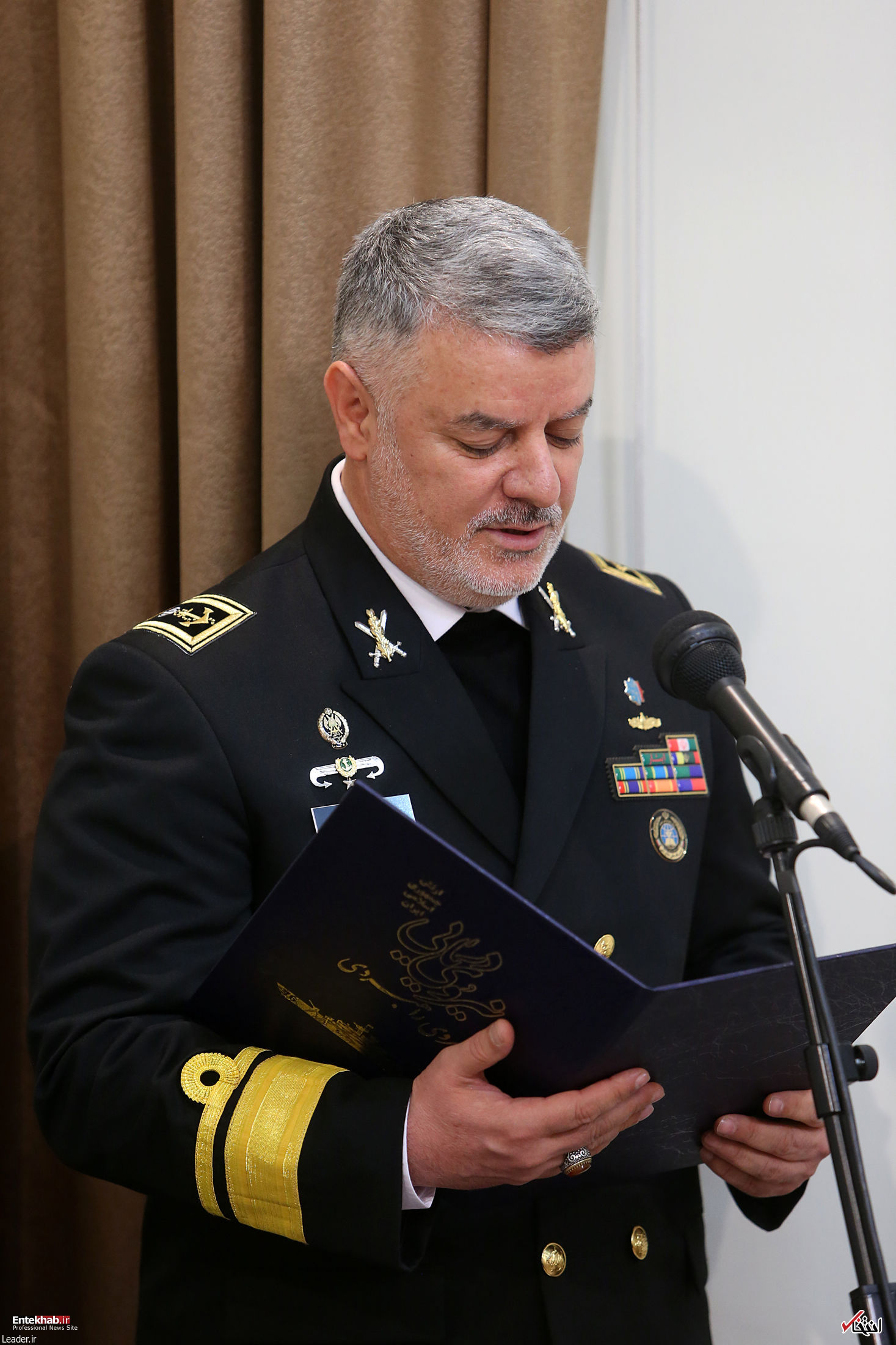 عکس/ دیدار فرماندهان و مسئولان نیروی دریایی ارتش با رهبر انقلاب