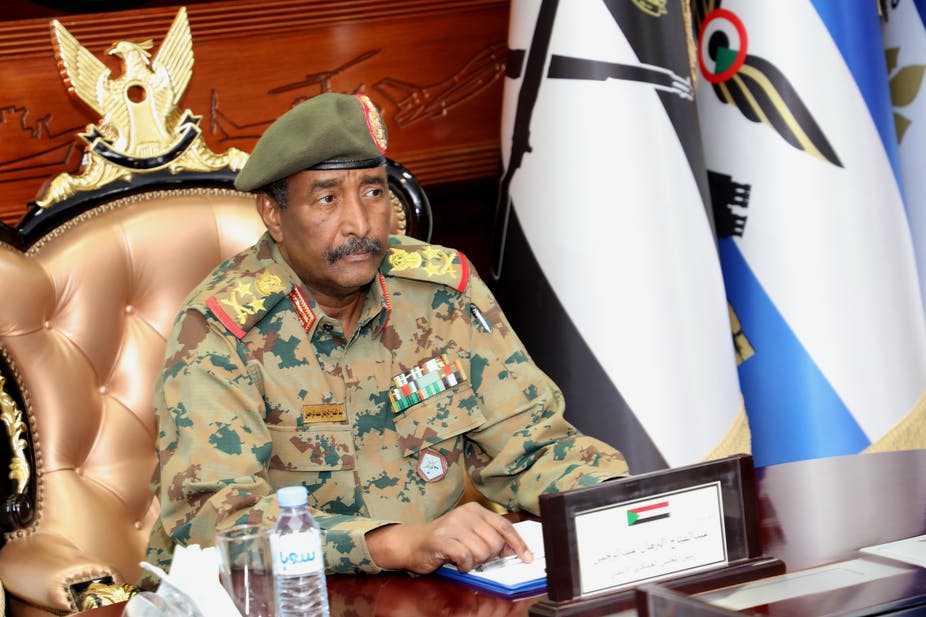 رقابت نظامی ها برای قدرت گرفتن پس از کودتای سودان / در پشت صحنه چه اتفاقی دارد می افتد؟