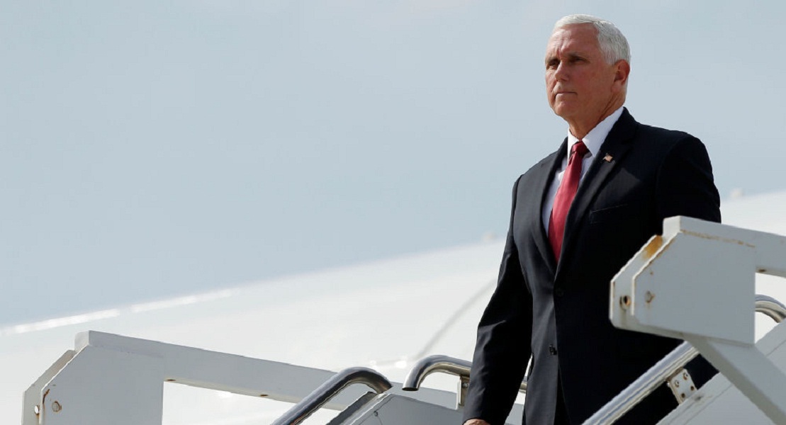 معاون رئیس جمهوری آمریکا مخفیانه از پایگاه عین الاسد دیدار کرد