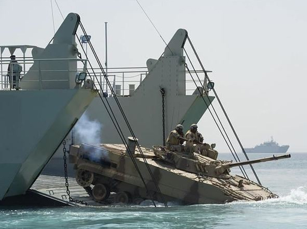 آغاز رزمایش دریایی ایران، روسیه و چین در شمال اقیانوس هند / پهلوگیری شناور‌های روسیه و چین در چابهار / وسعت منطقه رزمایش ۱۷ هزار کیلومتر مربع است / رزمایش، ۴ روز ادامه دارد