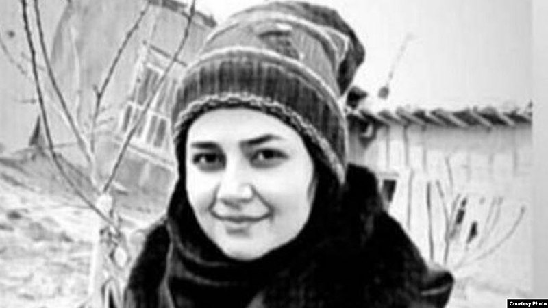 تکذیب خبر درگذشت دختر فوتسالیست براثر کرونا / الهام شیخی: من زنده ام +عکس تکذیب خبر درگذشت دختر فوتسالیست براثر کرونا / الهام شیخی: من زنده ام +عکس