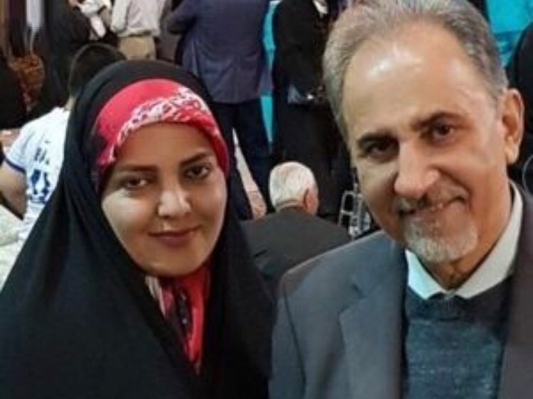 لایو خبر - ۱۳ خرداد ۹۸ / دلار وارد کانال ۱۲ هزار تومان شد