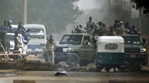 شورای نظامی سودان: تمامی توافقات با معترضان لغو و انتخابات ظرف ۹ ماه برگزار می‌شود