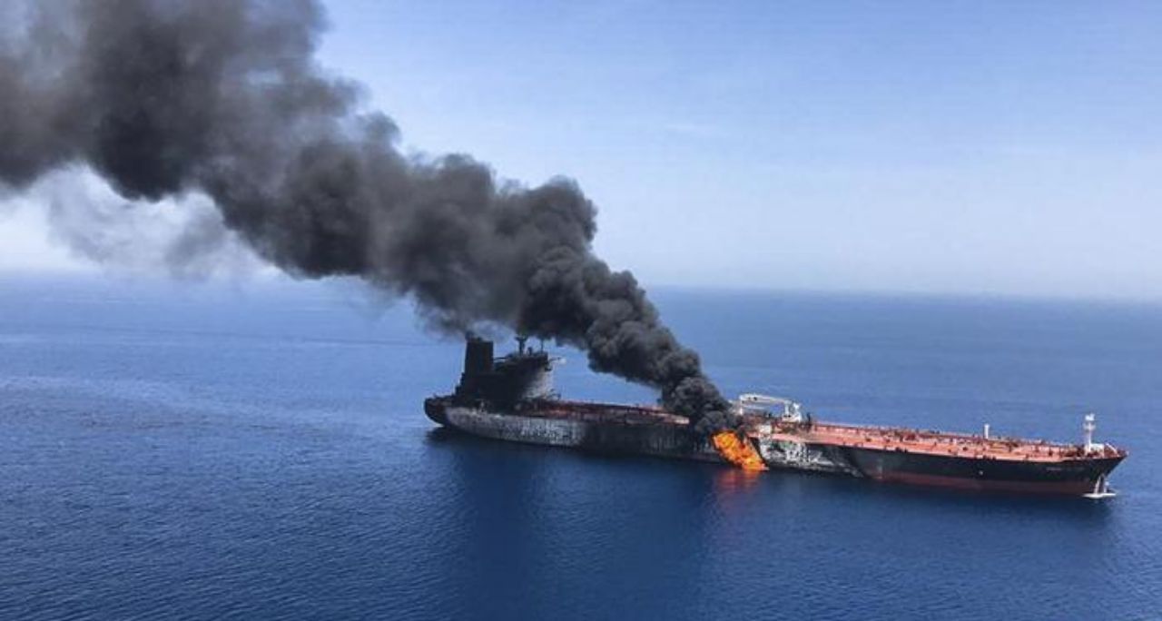 علی واعظ : حادثه نفتکش‌های دریای عمان به جنگ کشیده نمی شود/ دستورالعملی تازه برای افزایش تنش ها در منطقه