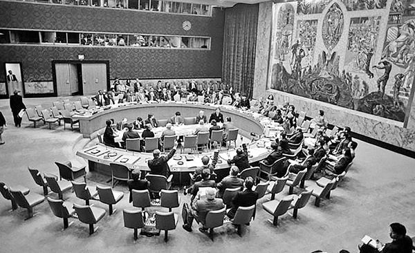 قطعنامه ۵۹۸ سازمان ملل در مورد ایران و عراق چه می گوید؟ / متن کامل آن را بخوانید