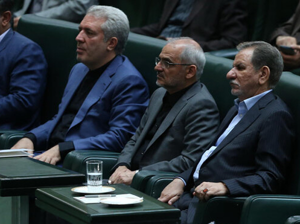 &laquo;مونسان&raquo; و &laquo;حاجی میرزایی&raquo; از مجلس رای اعتماد گرفتند