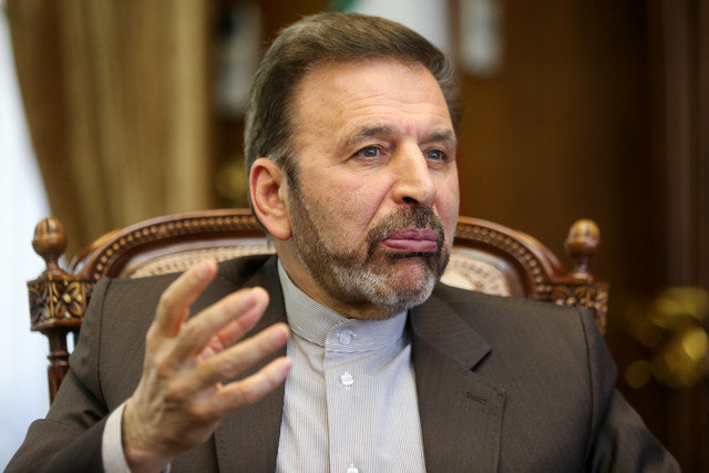 واکنش واعظی به مقایسه «بگم، بگم»احمدی نژاد با «می‌گویم» روحانی