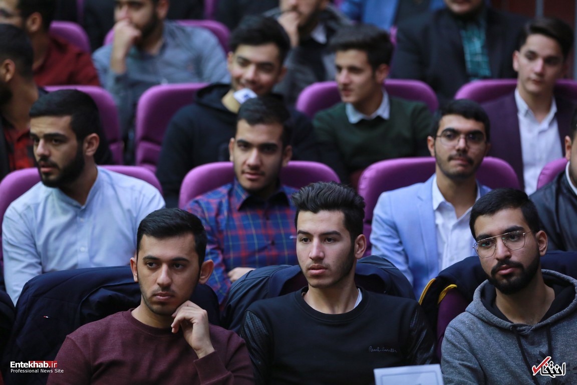 تصاویر : رییس جمهور در جمع دانشجویان دانشگاه فرهنگیان