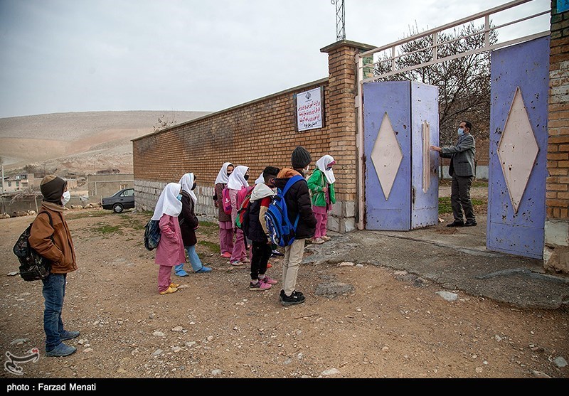 تصاویر: تدریس در روستای محروم از شاد