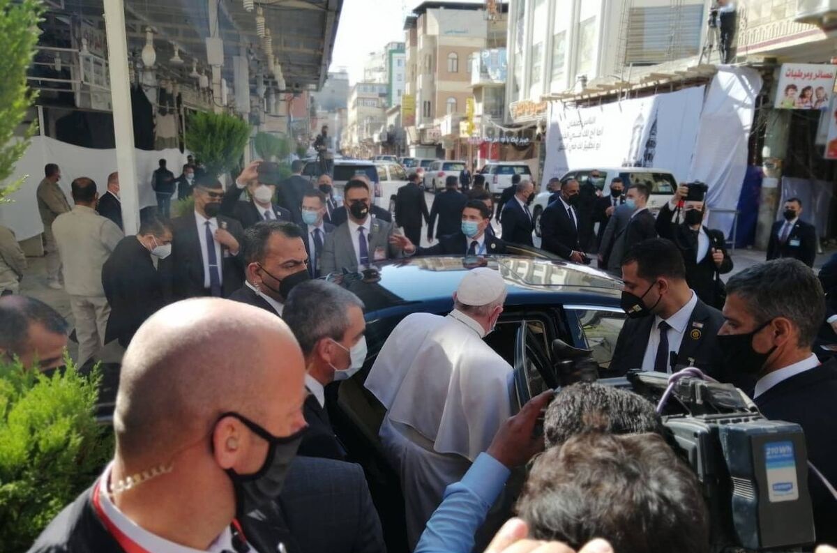 پاپ فرانسیس با آیت الله سیستانی ملاقات کرد +ویدیو