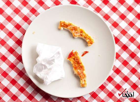 وقتی پیتزا می‌خوریم چه اتفاقی در بدن ما رخ می‌دهد؟