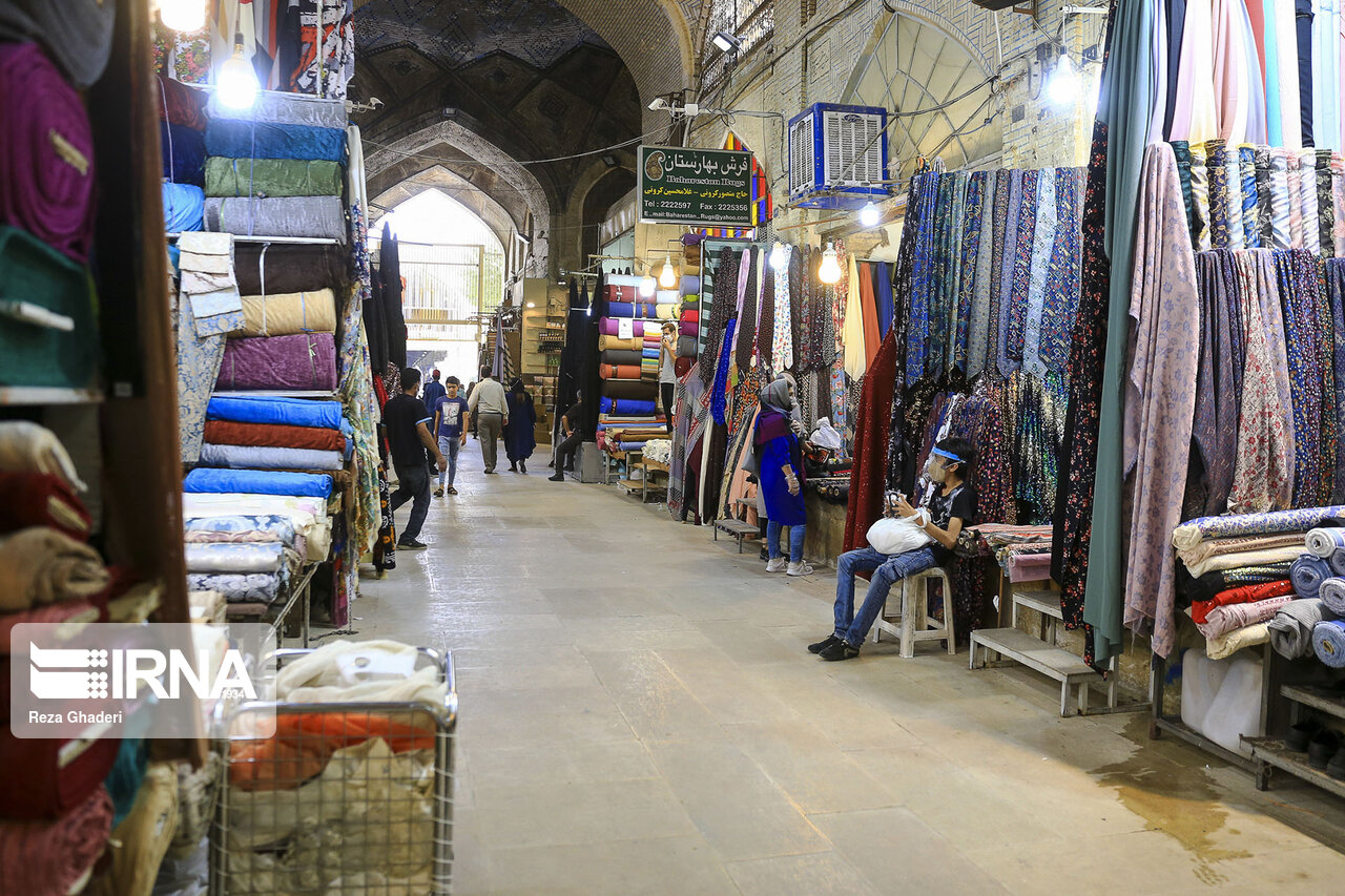 تصاویر: بازار وکیل شیراز در روزهای کرونا