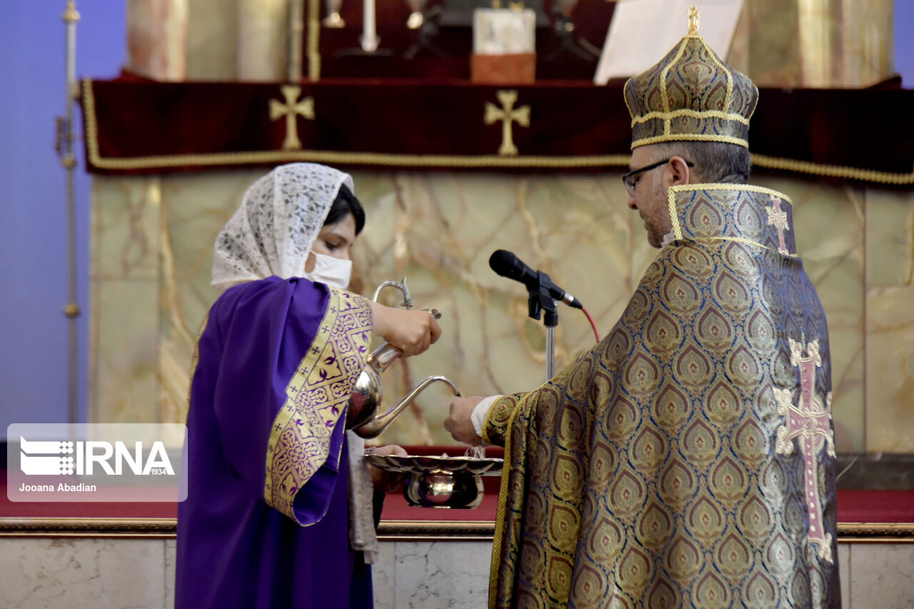 تصاویر: مراسم مذهبی دگرگونی سیمای مسیح