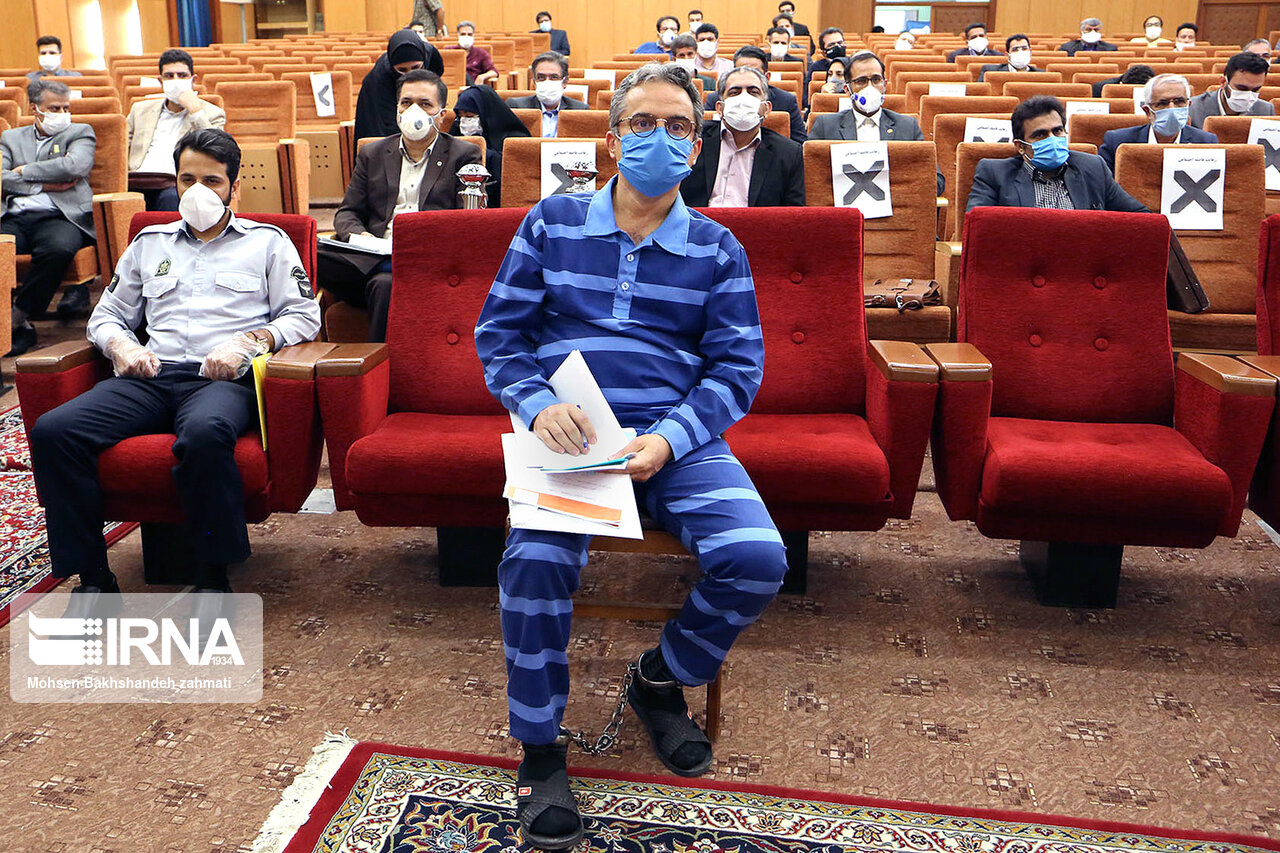 تصاویر: دادگاه پرونده «هلدینگ آفتاب» در مشهد