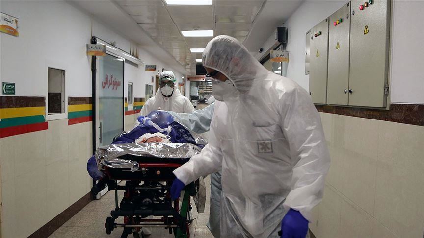 پزشک فوق‌تخصص بیمارستان مسیح دانشوری: اگر مسئولان صحنه‌های مرگ را می‌دیدند مدارس را باز نمی‌‌کردند