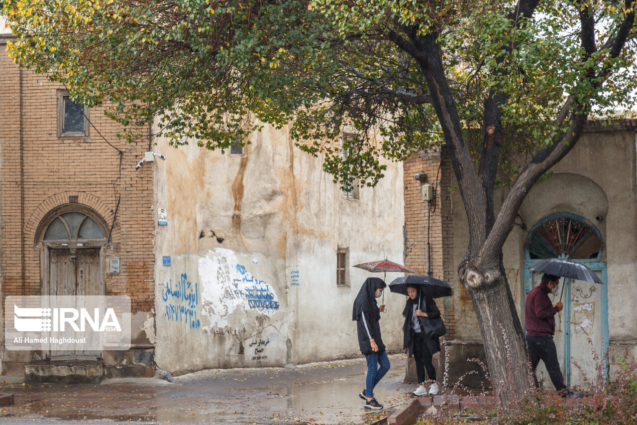 تصاویر: بارش باران پاییزی در تبریز
