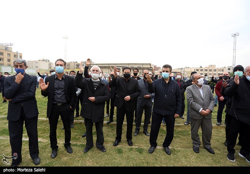 تصاویر: مراسم وداع با پیکر محمود یاوری در اصفهان