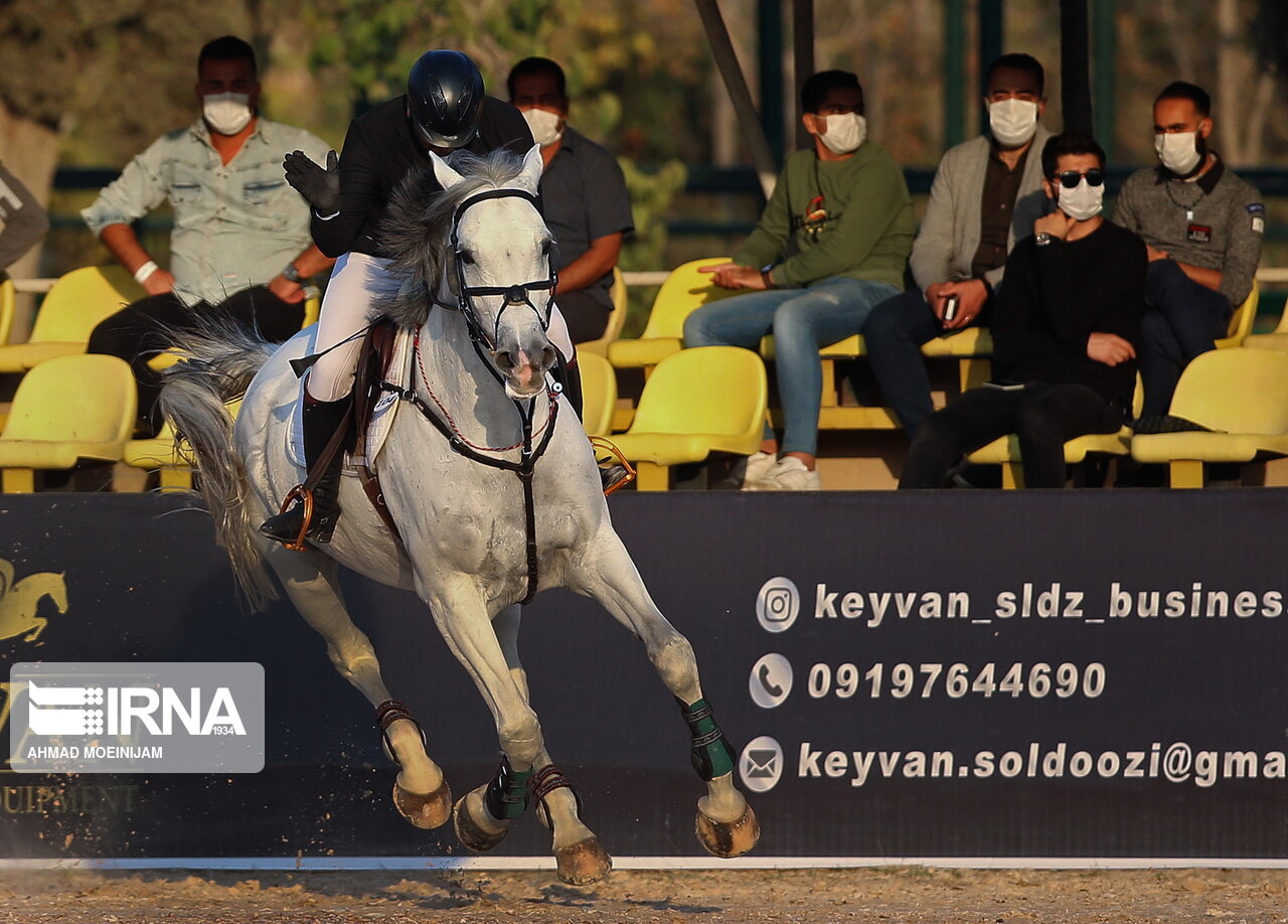 تصاویر: فینال مسابقات پرش با اسب قهرمانی بزرگسالان ایران