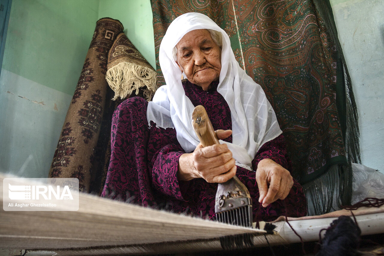تصاویر: فرش ترکمن هنری از نسل های گذشته
