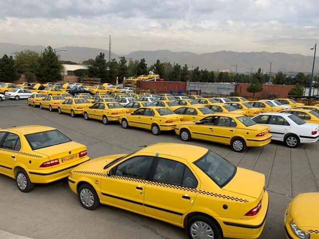 افزایش کرایه تاکسی ها از اول اردیبهشت / نصب سه برچسب در داخل تاکسی