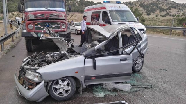 ۲ حادثه رانندگی در محور آرادان به سرخه یک کشته و ۲۵مصدوم برجا گذاشت