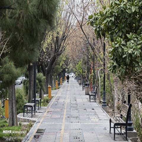 تصاویر: سکوت خیابان های تهران در اولین روز بهار