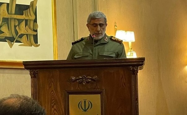 سردار قاآنی: خلاصه مکتب شهید سلیمانی این است که سرباز آقا باشیم / او ارتباط بین میدان و دیپلماسی را بسیار خوب برقرار کرد؛ آن هم به این دلیل بود که ولایتمدار بود / تهران قله مقاومت است
