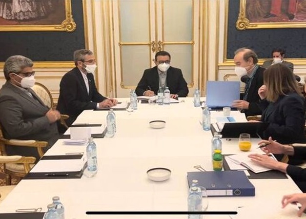 رئیس کمیسیون امنیت ملی مجلس: «توافق موقت» در مذاکرات وین ایده آل ما نیست اما آن را رد نکرده ایم؛ داریم بررسی می‌کنیم