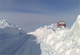 ویدیو / ارتفاع برف در بروجرد به ۲ متر رسید