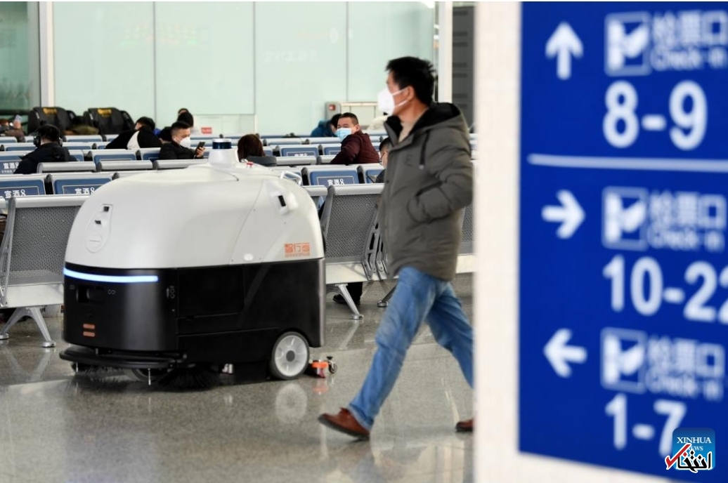 حضور پررنگ ربات‌ها در ایستگاه راه آهن چین