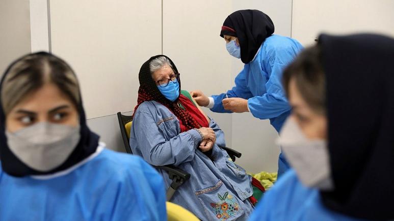 نتیجه تحقیق باقری لنکرانی و همکارانش: واکسن برکت از تمام واکسن‌های تزریق شده خارجی در ایران تأثیر بهتری داشته