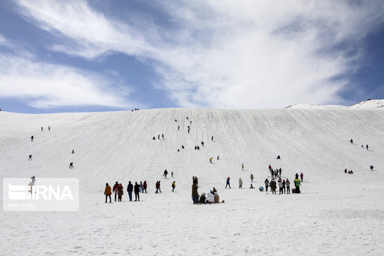 تصاویر: تفریحات زمستانی در پیست پولادکف سپیدان فارس