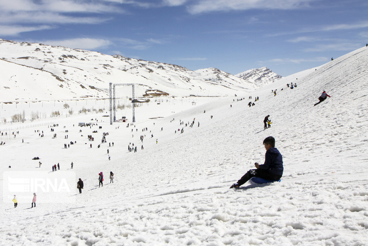 تصاویر: تفریحات زمستانی در پیست پولادکف سپیدان فارس