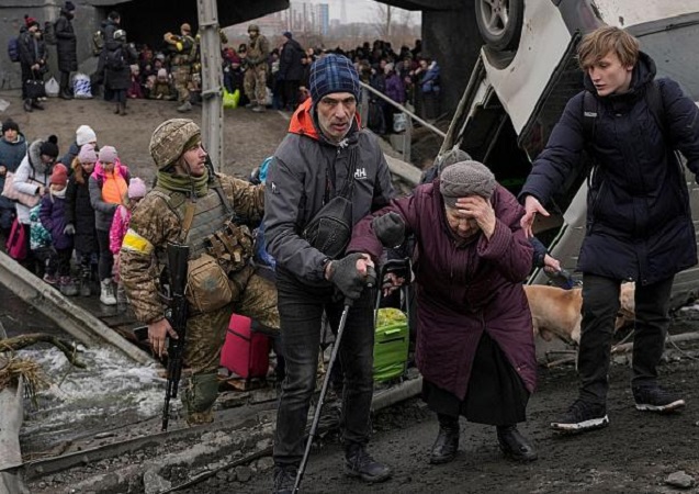 اوکراین: روسیه برای تهاجم تمام عیار علیه کیف آماده می‌شود / ایجاد کریدورهای بشردوستانه در چند شهر اوکراین