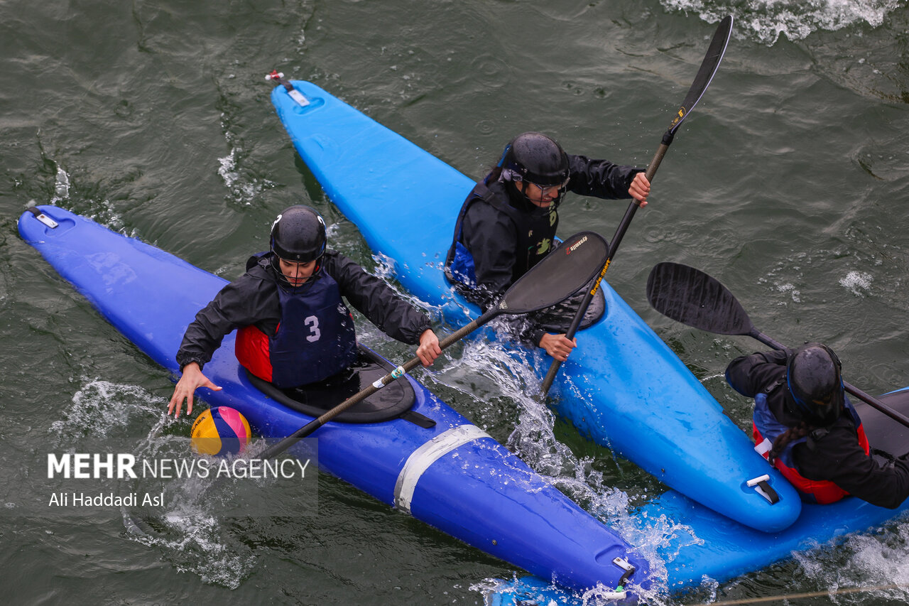 تصاویر: دیدار دوستانه کانو پولو بانوان در دریاچه آزادی