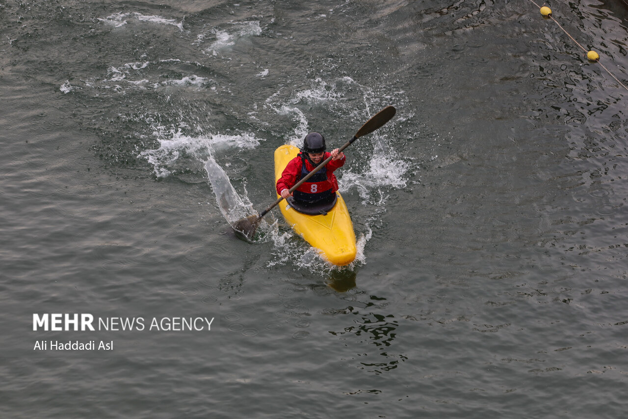 تصاویر: دیدار دوستانه کانو پولو بانوان در دریاچه آزادی
