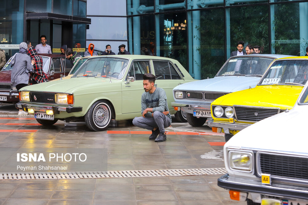 تصاویر: همایش خودروهای کلاسیک و آفرود زنده&zwnj;رود