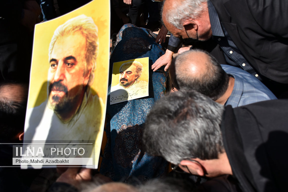 تصاویر: تشییع پیکر علیرضا غفاری از خانه هنرمندان