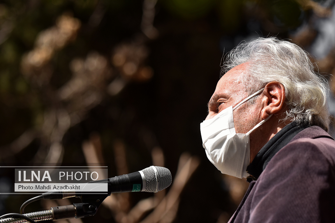 تصاویر: تشییع پیکر علیرضا غفاری از خانه هنرمندان