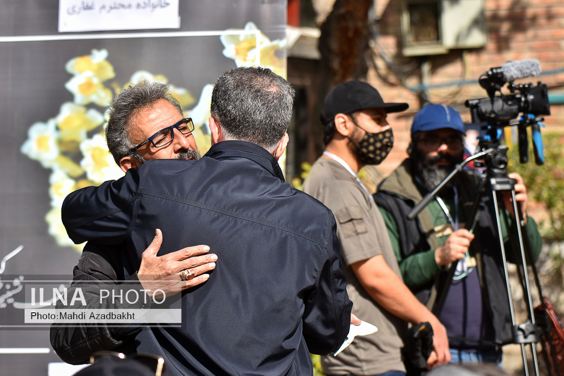 تصاویر: تشییع پیکر علیرضا غفاری از خانه هنرمندان
