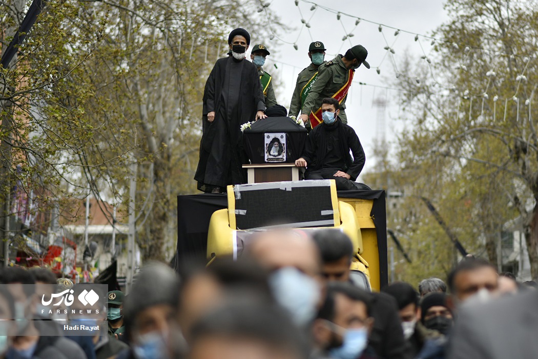 تصایر: آئین تشییع پیکر &laquo;آیت الله علوی گرگانی&raquo;